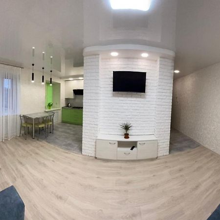 Suite Mira Avenue Center: Central Two-Room Apartment Near TsUM Chernihiv Exterior photo